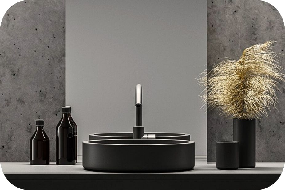 Minimalističko kupatilo sa crnim lavaboom kao centralnim akcentom