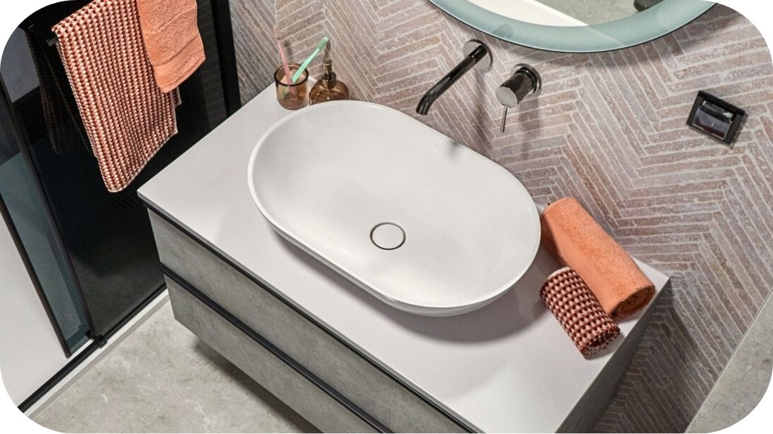 Nadgradni lavabo sa zidnom slavinom