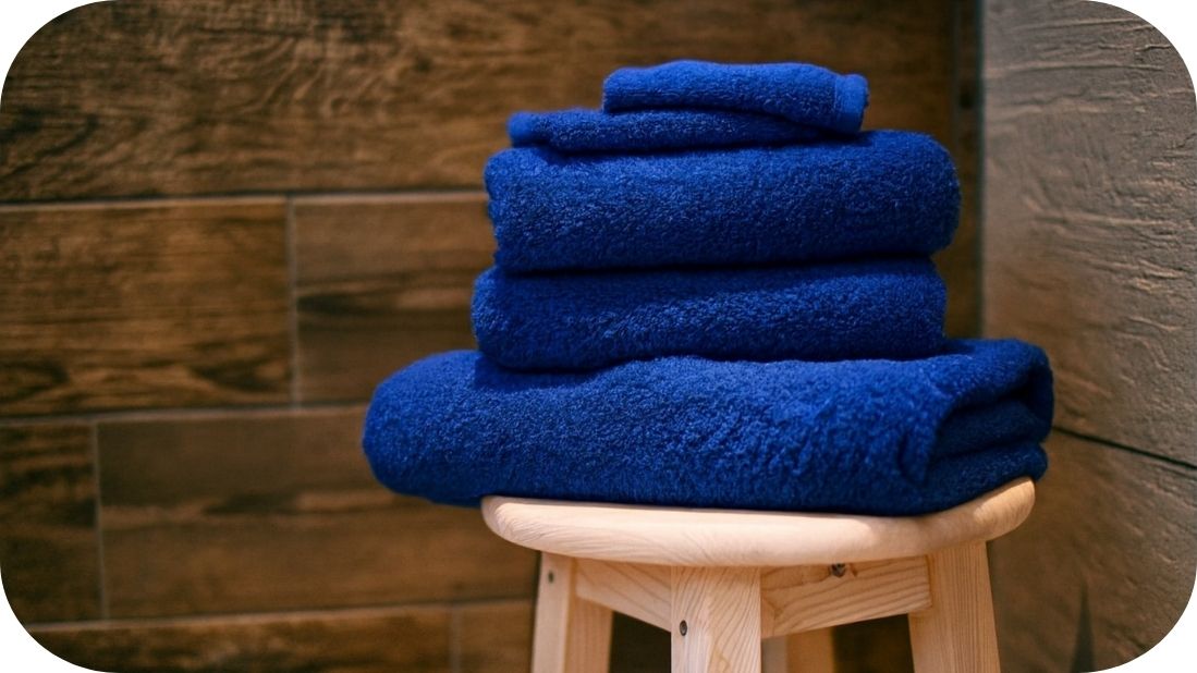 Plavi peškiri – detalji koji osvežavaju kupatilo