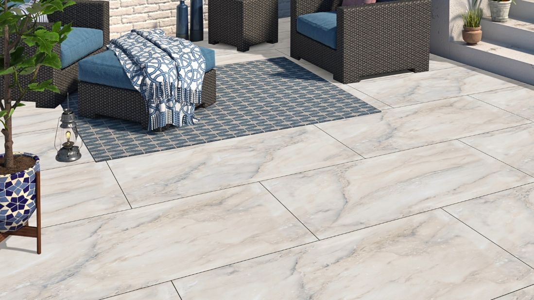 Zarina Carving Matt 60x120 podne pločice na terasi u svetlim mermernim tonovima