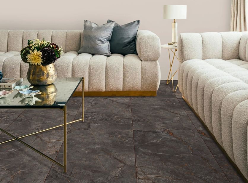 Zorani Nero Carving 60x120 podne pločice u dnevnom boravku sa toplim braon tonovima